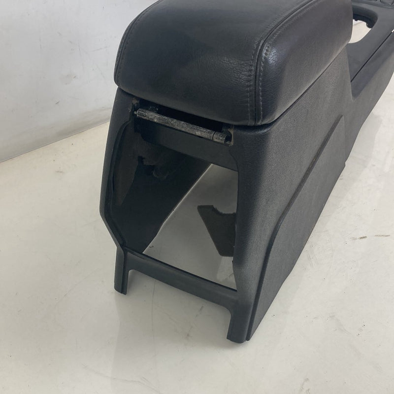 1998-2000 Volvo V70 S70 Center Console Storage Assembly OEM #5220M