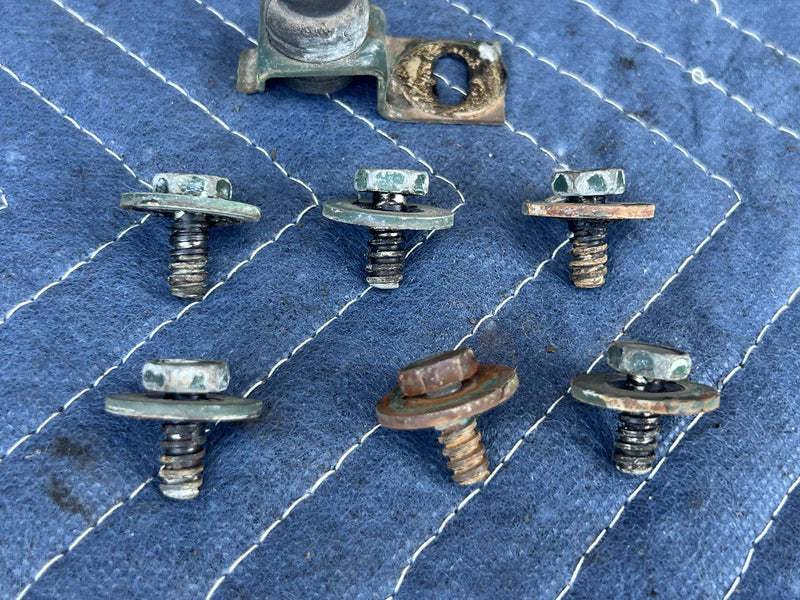 1973 Volvo 140 142 - Hardware