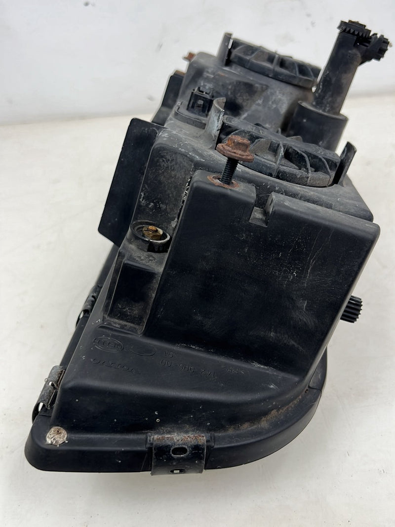 1993-1997 Volvo 850 Left & Right Headlight Assembly w/ Turn Signal Set OEM
