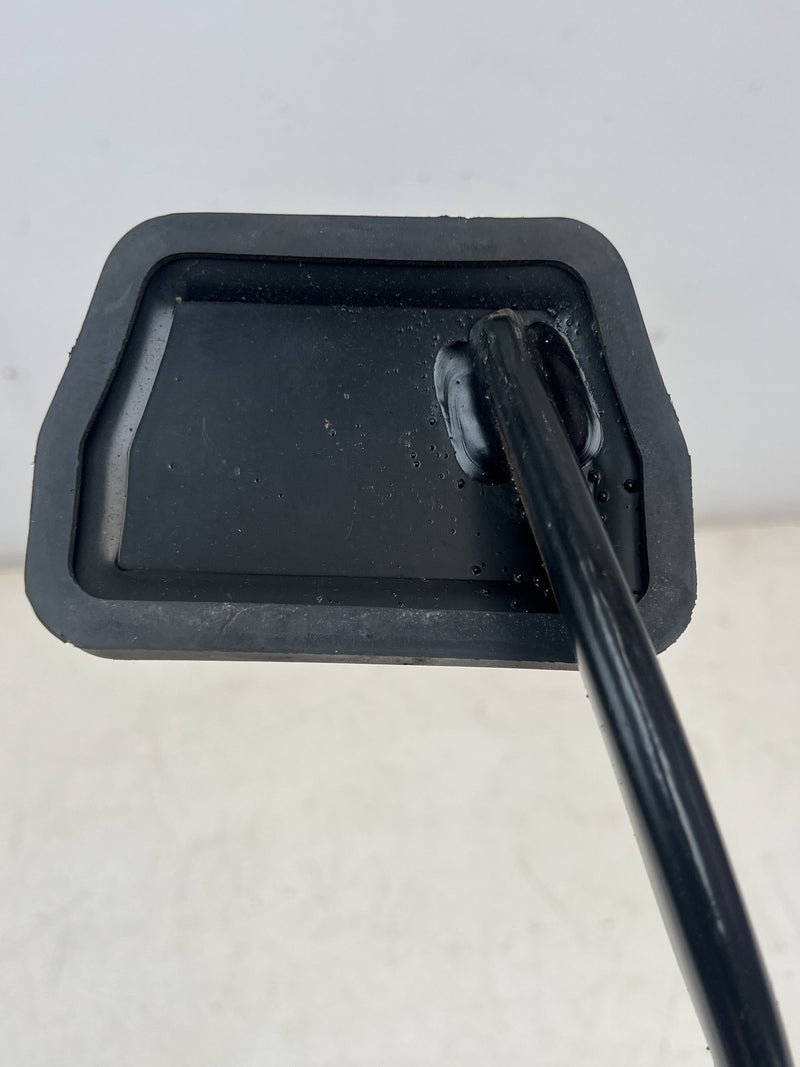 1998-2000 Volvo S70 V70 XC Brake Pedal Lever Assembly & Bracket OEM #6884EM