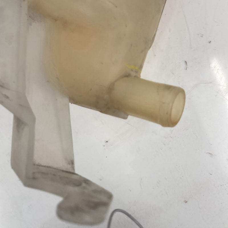 2007-2014 Chevy Silverado GMT900 Coolant Overflow Reservoir 22870828 OEM #5360M