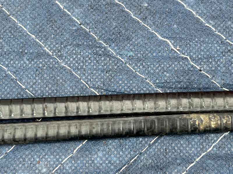 1967-1974 Volvo 140 142 Coupe Rear Trunk Pinch Seam Seal Weatherstrip OE #4869EM