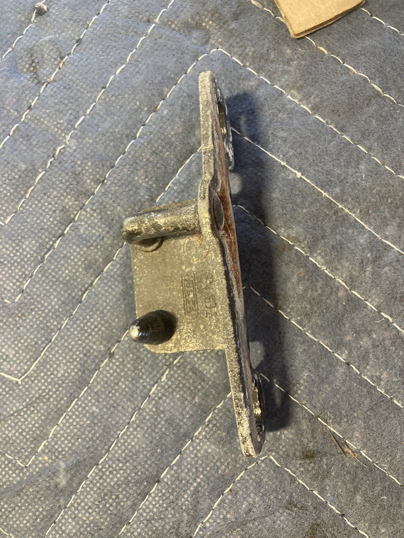 1988-1996 BMW E34 5 Series 525i 535i Trunk Deck Lid Latch Catch OEM #1986M