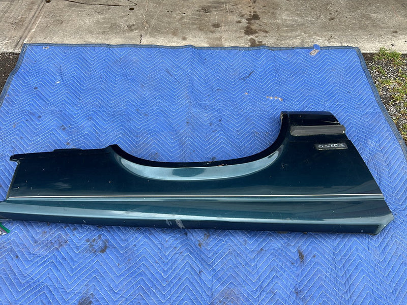 1990-1992 Volvo 740 745 940 Front Passenger Right Fender Panel Trim Blue Green Metallic OEM #5996EM