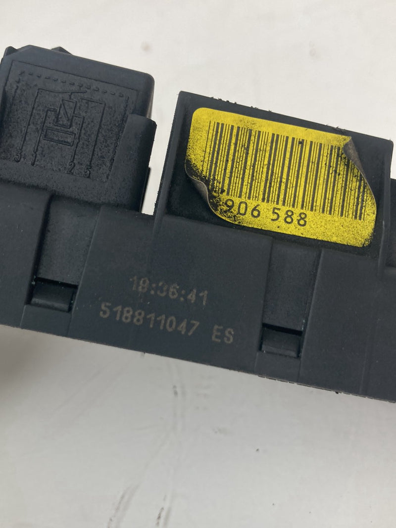 2003-2007 BMW 545i E60 Fuse Box Power Distribution Rear 6906603 OEM #4948M