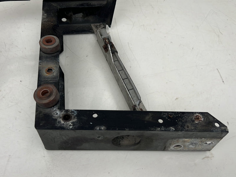 1996-2003 Audi S8 D2 A8 Front Passenger Right Bumper Corner Bracket OEM #6494EM