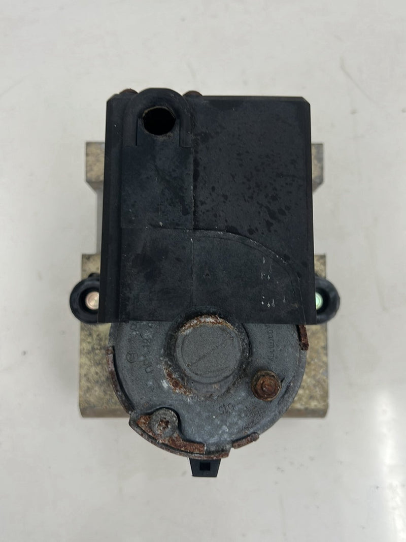 1990-1992 Volvo 740 745 940 Anti Lock ABS Brake Pump & Module 3530871 OE #5974EM