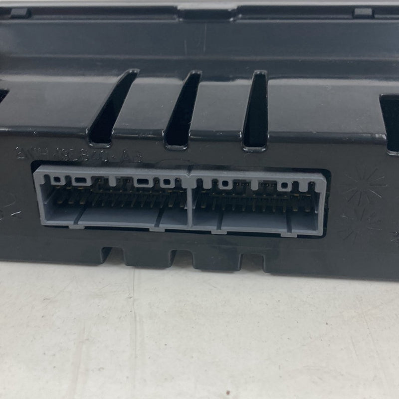2002-2005 Lincoln Town Car Signature HVAC Climate Control OEM #5128M