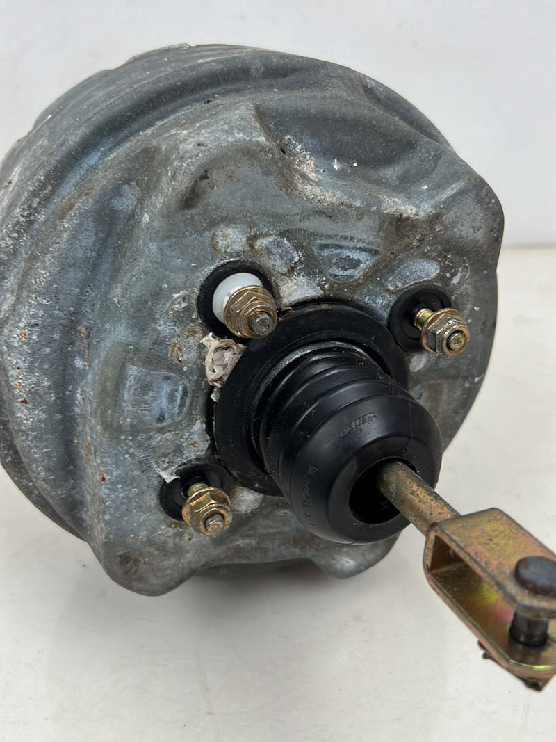 1990-1992 Volvo 740 745 940 Brake Booster Master Cylinder Assembly OEM #5893EM