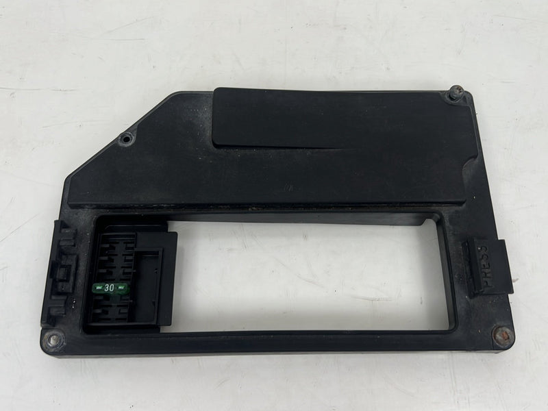 1998-2000 Volvo V70 S70 Engine Bay Fuse Box Cover Lid 3515122 OEM #6330EM