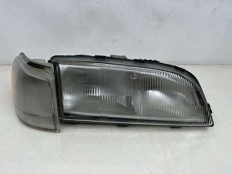 1998-2000 Volvo V70 S70 Front Left Right Headlight Lamp Pair OEM