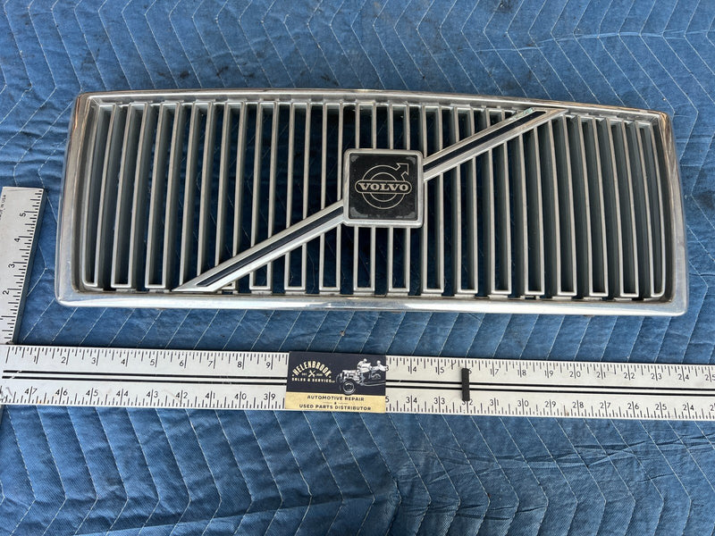 1989-1995 Volvo 740 940 Front Chrome Grille w/o Fog Lights 3518885 OEM #3727EM