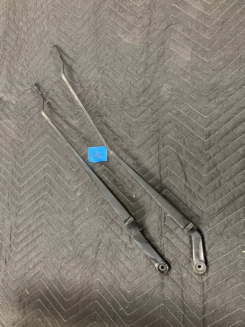 1999-2005 Volkswagen VW Jetta MK4 Windshield Wiper Arms Pair OEM #2367M