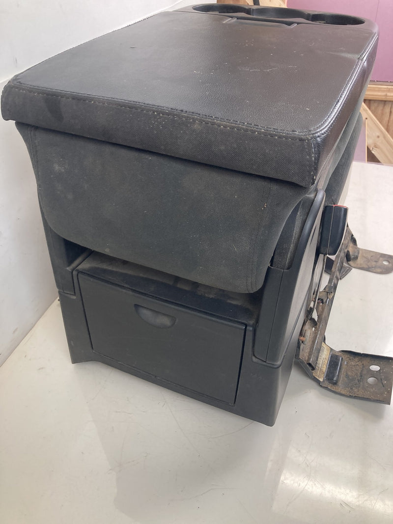 2014-2019 Chevrolet Silverado 1500 2500 3500 Center Console Seat Front #5601M