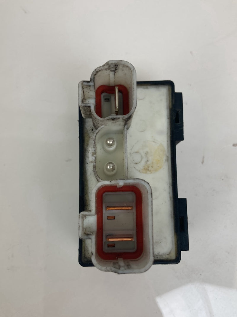 1992 Volvo 940 944 - Cooling Fan Relay PN: 3523872