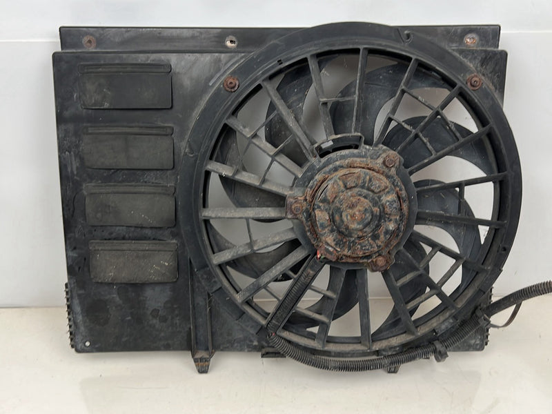 1990-1992 Volvo 740 745 940 Radiator Cooling Fan Assembly 3507347 OEM #5885EM
