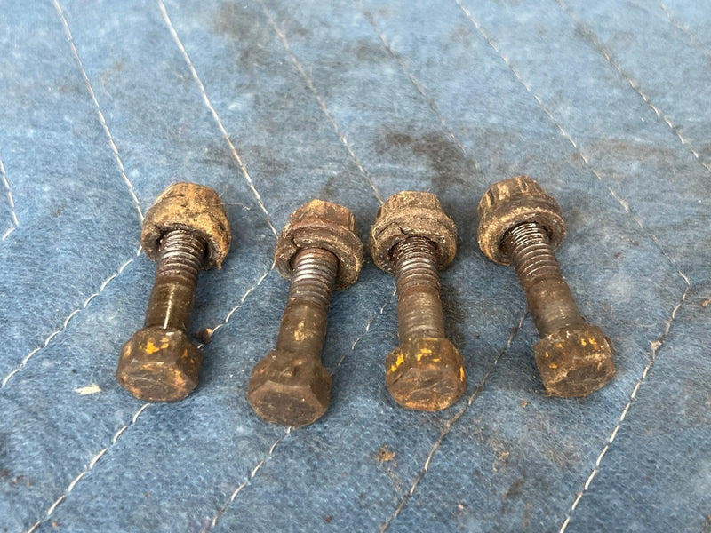 1985-1988 Suzuki Samurai SJ413 Front Differential Driveshaft Bolts 09100-08270
