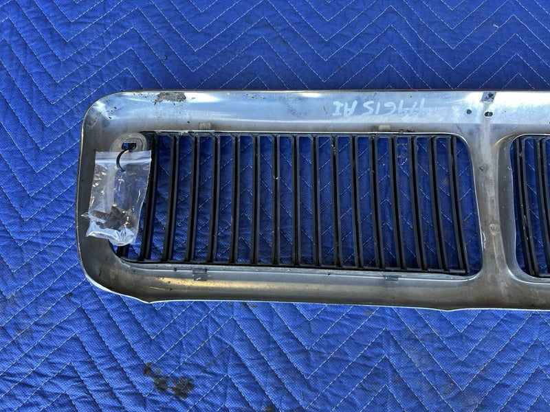 1998-2003 Jaguar XJR XJ8 X308 Front Chrome Grille Hood Trim HNC5504BB OEM #4645E