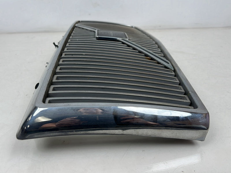 1990-1992 Volvo 740 745 940 Front Chrome Grille Assembly 1358486 OEM #5914EM