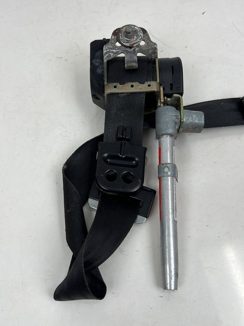 1990-1992 Volvo 740 745 940 Front Driver Left Seat Belt Retractor w/ Bolts OEM #5839EM