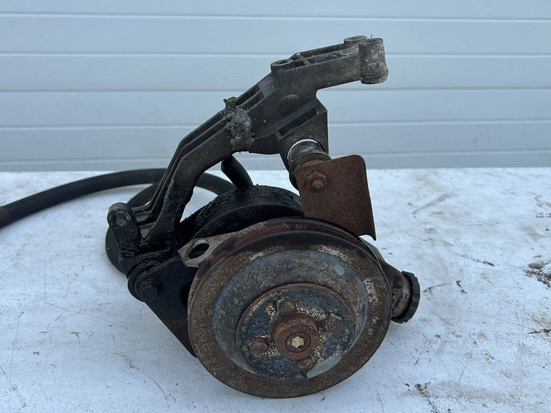 1975-1980 Volvo 244 240 Power Steering Pump &amp; Bracket OEM #5428EM
