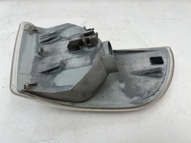 1998-2000 Volvo S70 V70 XC Front Driver Left Turn Signal Blinker OEM #6889EM