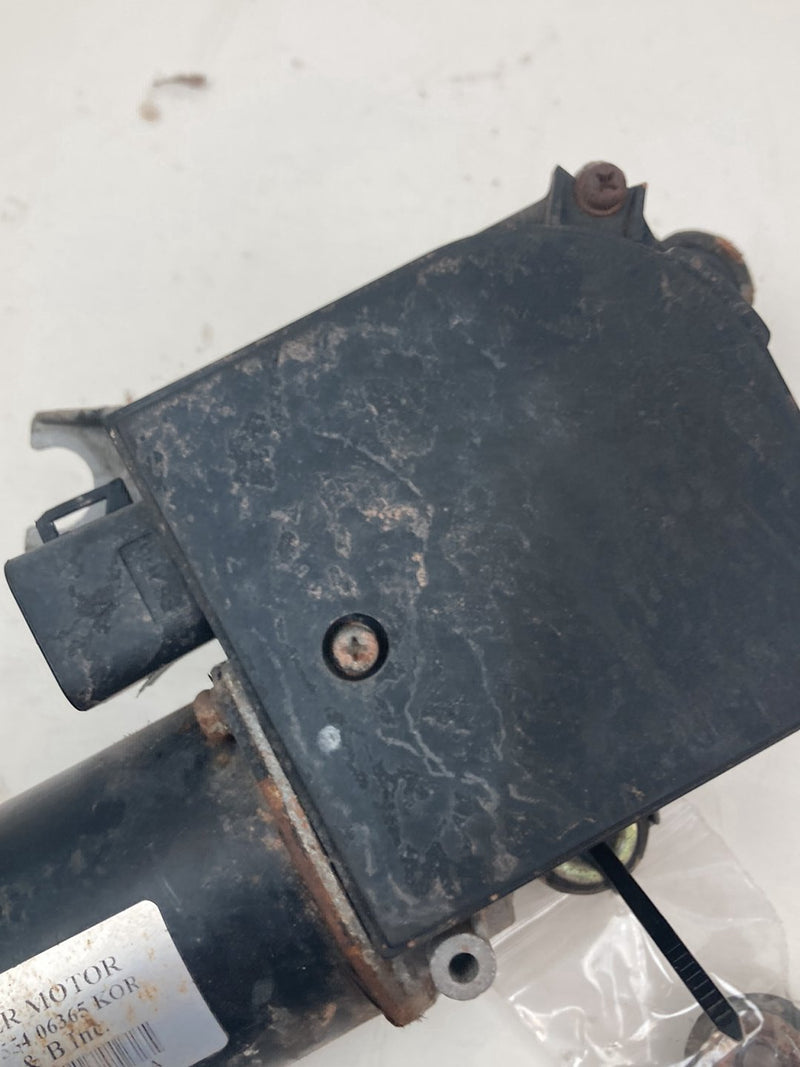 1996 Chevrolet Silverado GMT800 - Wiper Motor PN: 601101 554 06365 KOR