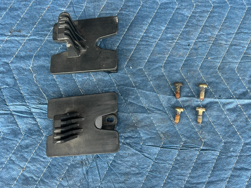 1992-1995 Volvo 940 740 Rear Seat Lower Cushion Retainer Clip Pair OEM #3220EM