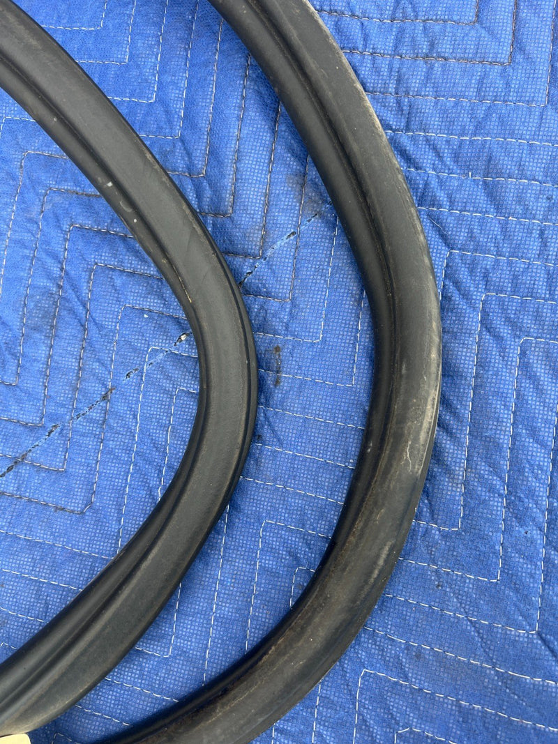2005-2011 Audi A6 Rear Trunk Deck Lid Seal Weather Guard OEM #3415EM