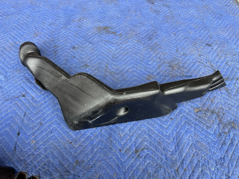 1993-1997 Volvo 850 850R Left & Right Lower HVAC Vent Tube Floor Ducts OE #4439E