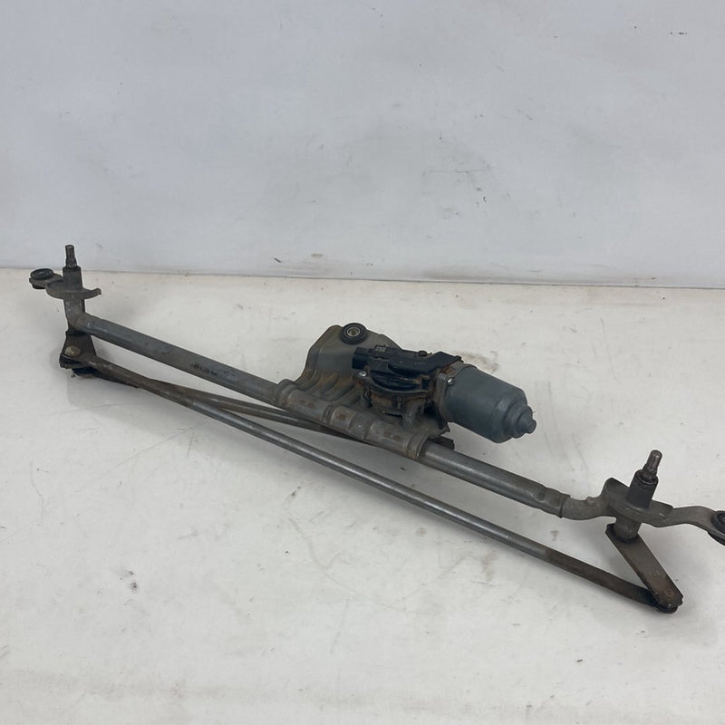2003-2006 Chevrolet Silverado GMT800 Windshield Wiper Linkage Motor OEM #5341M
