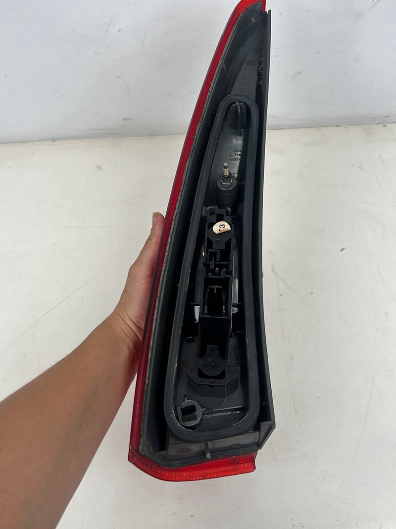 1998-2000 Volvo V70 S70 Upper Lower Tail Light Lamp Assembly Full Set OEM