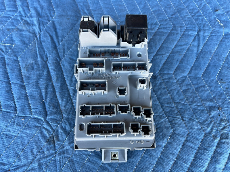 1998-2002 Honda OEM Fuse Box Cabin Side  S84-A01 00288 98079 PP-TD20 #1999CN