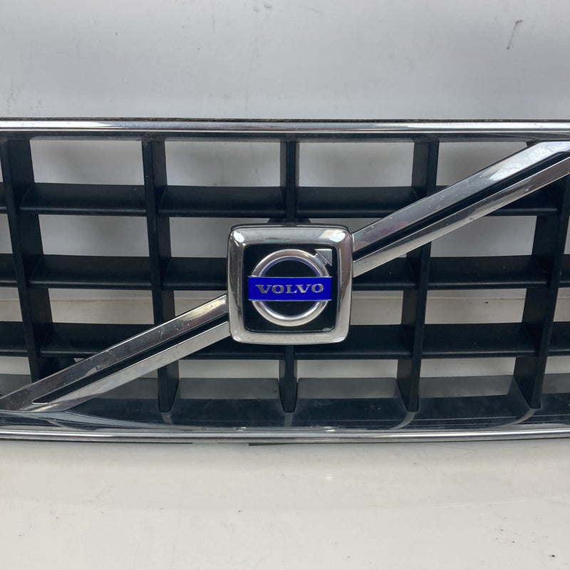 2005 Volvo XC90 I 275- Front Grille Chrome Blue Logo 8620641 08620587 #4861M
