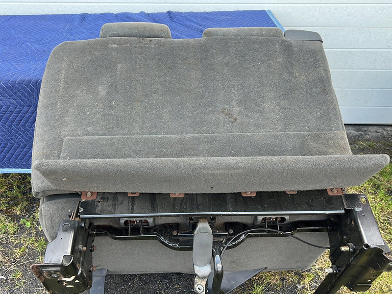 2003-2007 Chevy Silverado GMC Sierra Split Bench Rear Seat Gray Cloth OE #5509EM