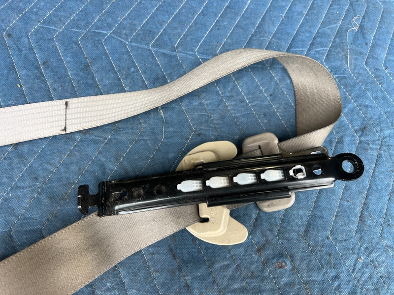 2002-2006  Toyota Camry RH Right Front Seat Belt Assembly OEM #104DU