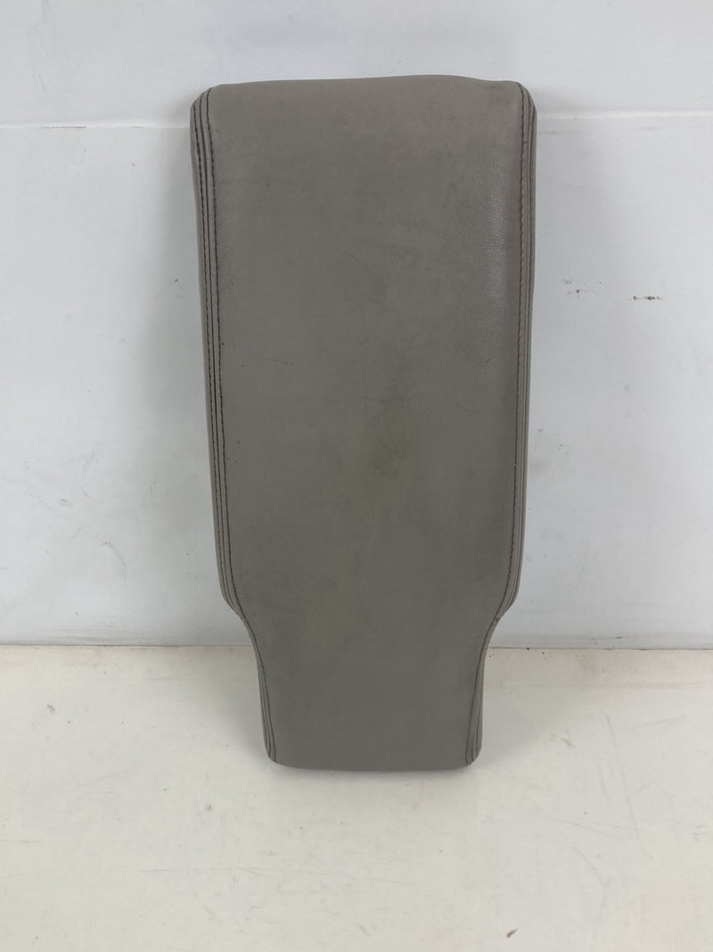 2002-2005 Lincoln Town Car Signature Armrest Center OEM #5126M