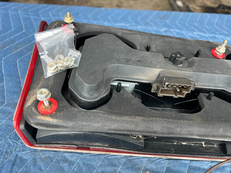 1989-1995 Volvo 740 940 Sedan Rear LH Left Tail Light Lamp Assembly OEM #3778EM
