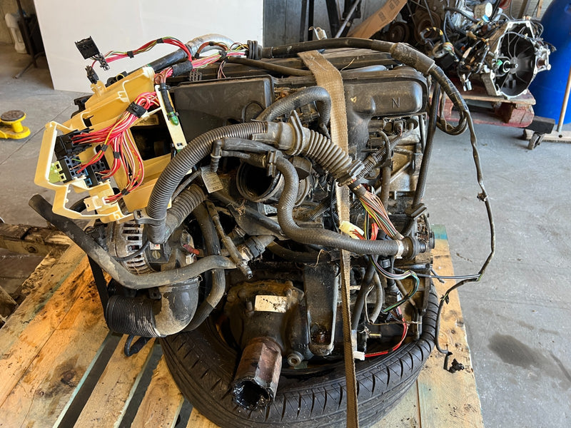 2000-2005 BMW 325xi E46 Engine Assembly M54 2.5L 6 Cyl *Runs* OEM #4844EM