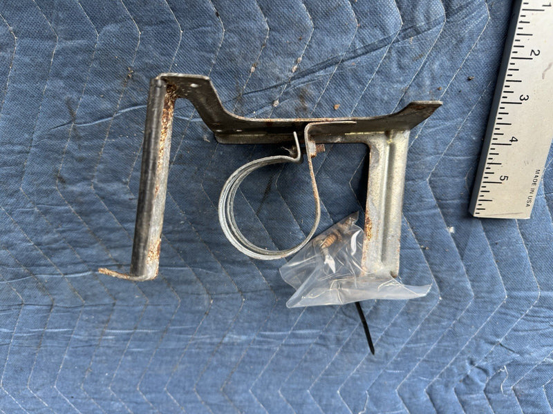 1986-1993 Volvo 240 244 245 Ignition Coil Mounting Bracket 2.3L B230F OEM #4845E