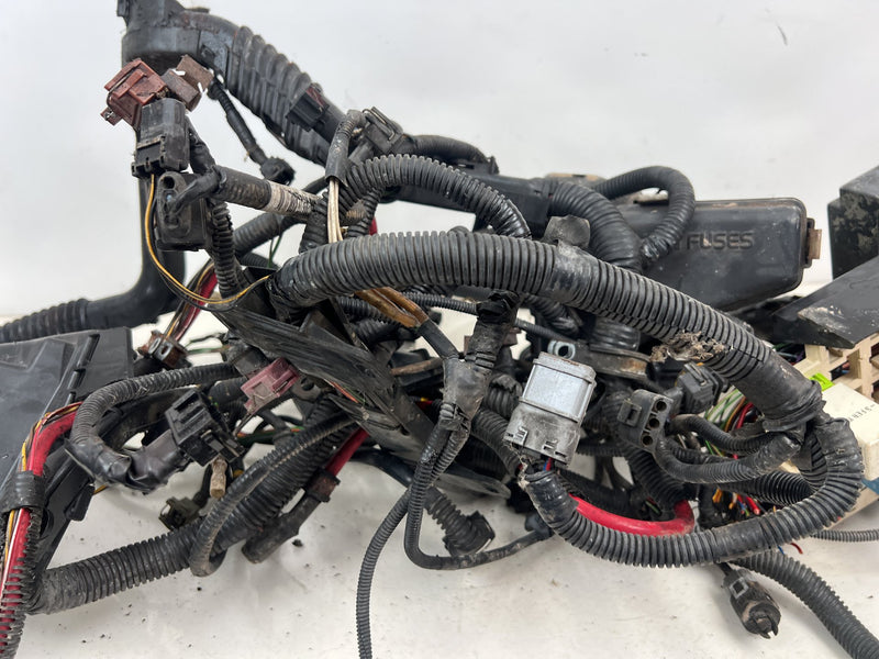 1998-2000 Volvo S70 V70 XC Engine Wiring Wire Harness w/ Fuse Box OEM #6854EM