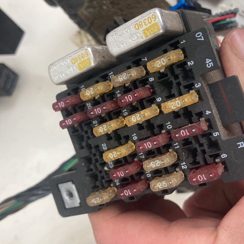 1996 Chevrolet Silverado GMT800 - Dash Wiring Harness PN: 0856