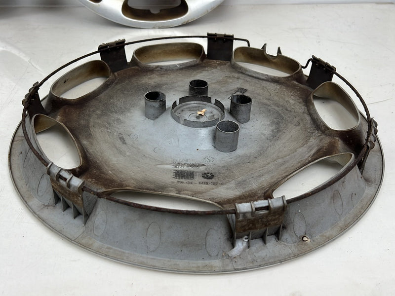 1990-1992 Volvo 740 745 940 15" Hub Cap Wheel Rim Cover 30714560 OEM #5848EM
