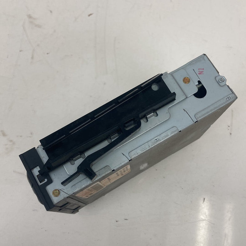 1995-1998 Chevrolet Silverado 2500 GMT400 CD Disk Player 16180015