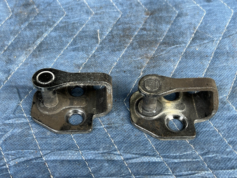 1998-2003 Jaguar XJR XJ8 X308 Door Striker Catch Plates w/Hardware OEM #4728E