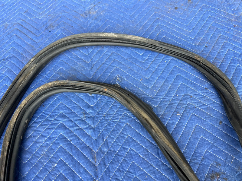 2012-2015 Chevy Cruze Rear Trunk Deck Lid Weather Gasket Seal OEM #2246CN