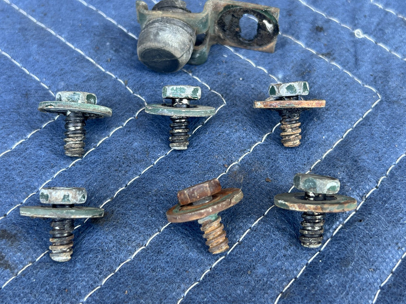 1973 Volvo 140 142 - Hardware