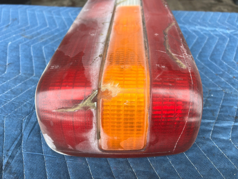 1989-1995 Volvo 740 940 Sedan Rear RH Right Tail Light Lamp Assembly OEM #3777EM