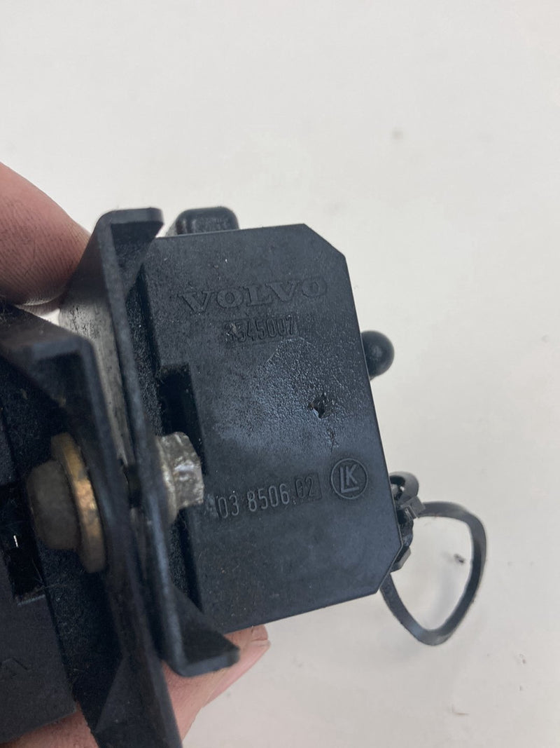 1992 Volvo 940 944 - Diagnostic Plug PN: 3545006 3545007