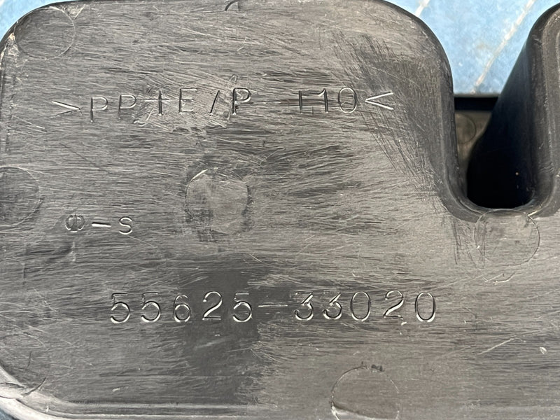 2002-2006 Toyota Camry  Center Console Cupholder Coin Storage OEM  #76DU